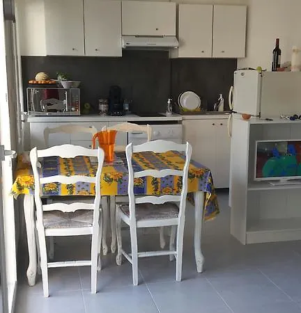 F2 Proche Plage Du Veillat Apartamento Saint-Raphaël